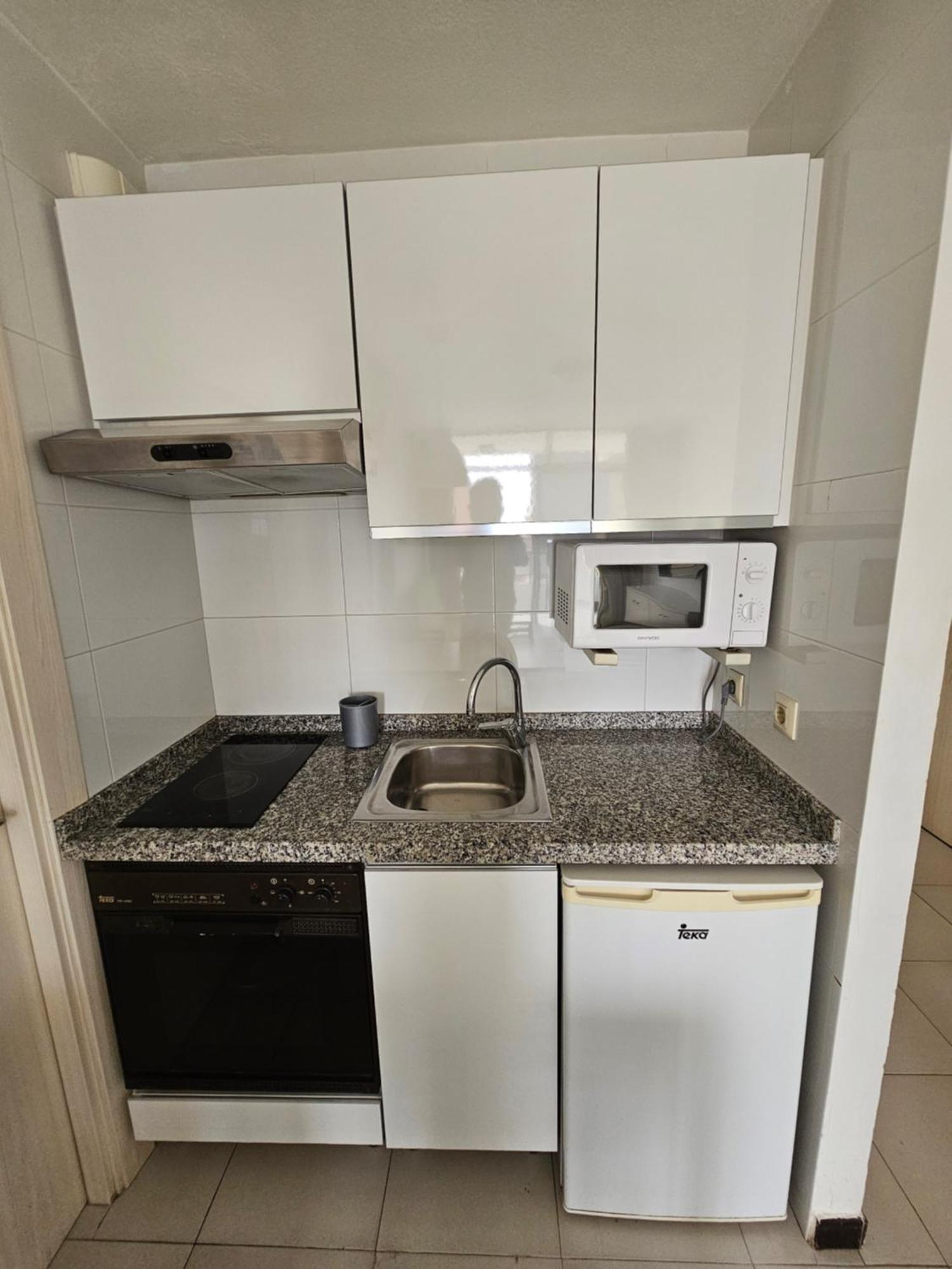 Apartamentos Maria Victoria Benidorm Bagian luar foto