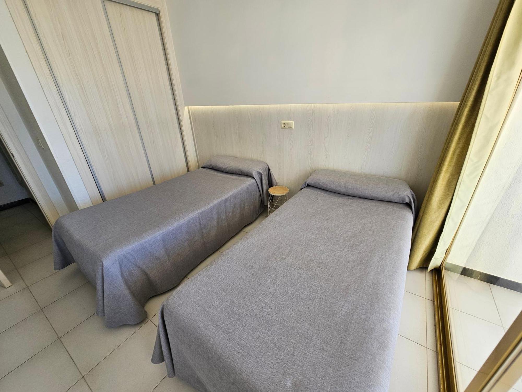 Apartamentos Maria Victoria Benidorm Bagian luar foto