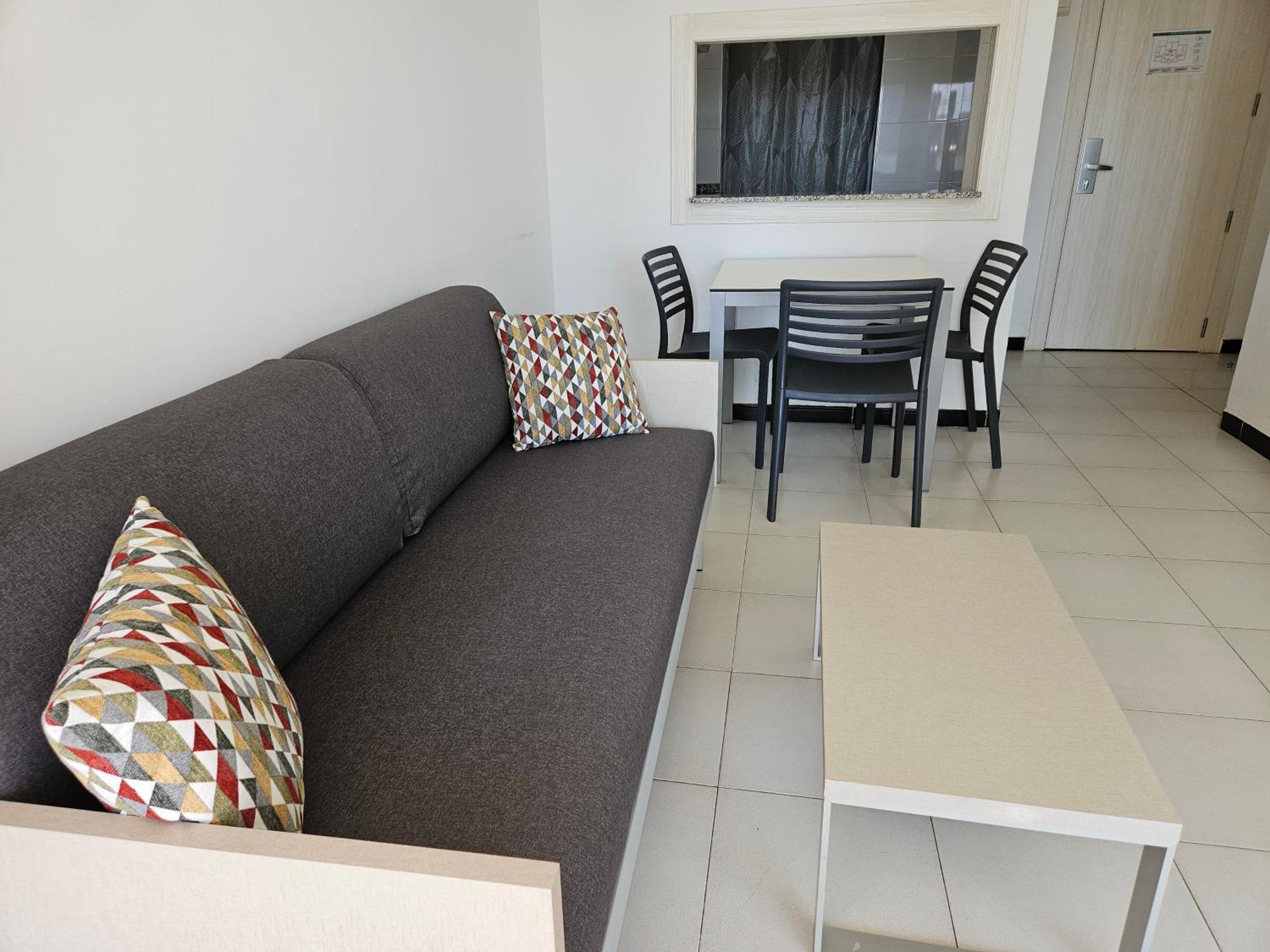 Apartamentos Maria Victoria Benidorm Bagian luar foto