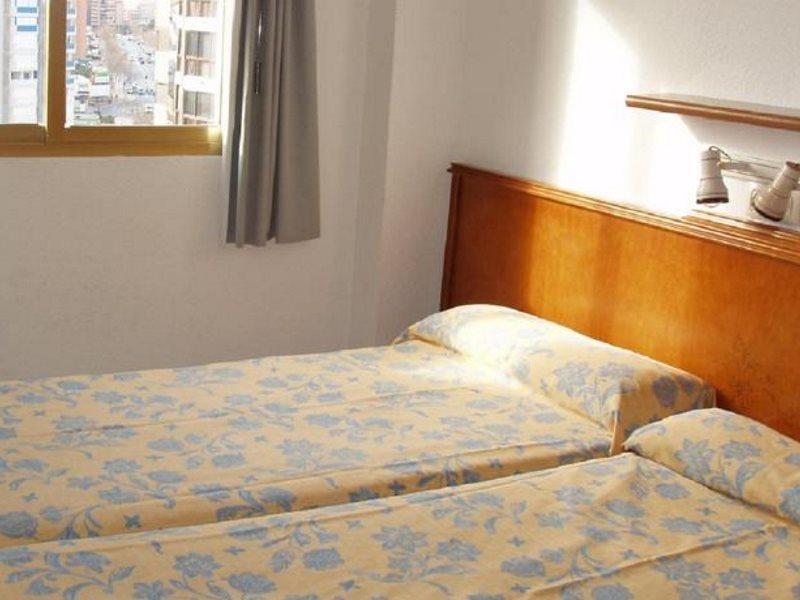 Apartamentos Maria Victoria Benidorm Bagian luar foto